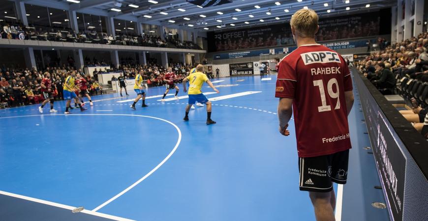 Tag med til håndboldkamp i Middelfart Sparekasse Arena