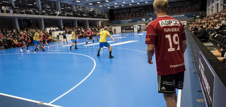 Tag med til håndboldkamp i Middelfart Sparekasse Arena